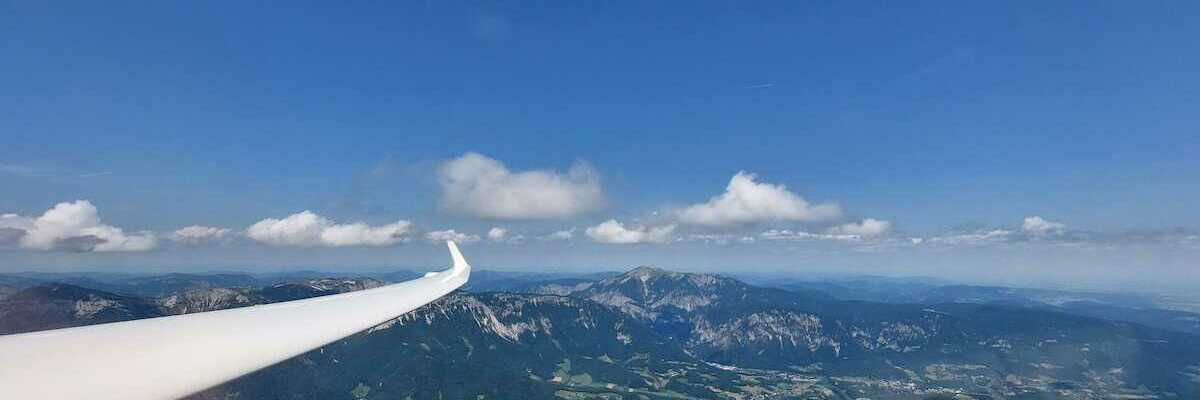 Flugwegposition um 11:16:19: Aufgenommen in der Nähe von Gemeinde Spital am Semmering, Österreich in 2260 Meter